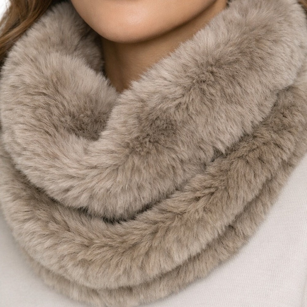 Old Navy Taupe Faux Fur Infinity Scarf Snood One Size Mushroom Brown Winter